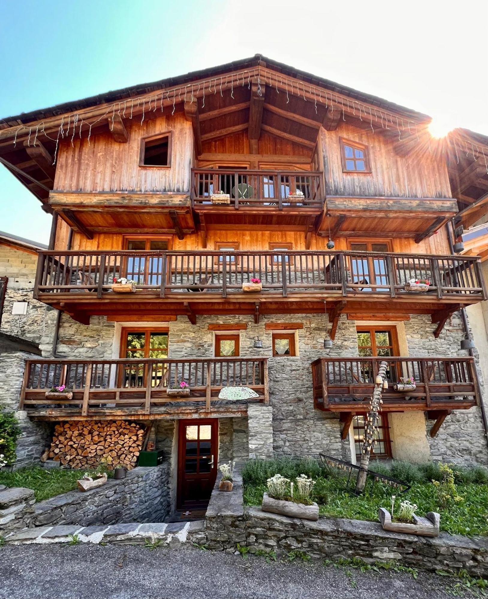 Altus Chalet