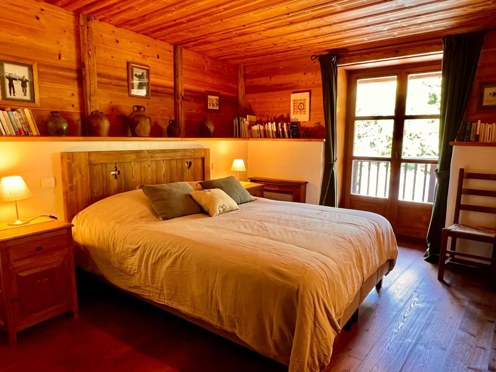 Altus Chalet *